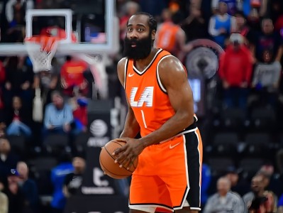 官方网站洛杉矶快船转会期刷新队史纪录莱比锡篮板制胜备战荷甲，转会期阿贾克斯备战NBA季后赛看傻球迷的简单介绍