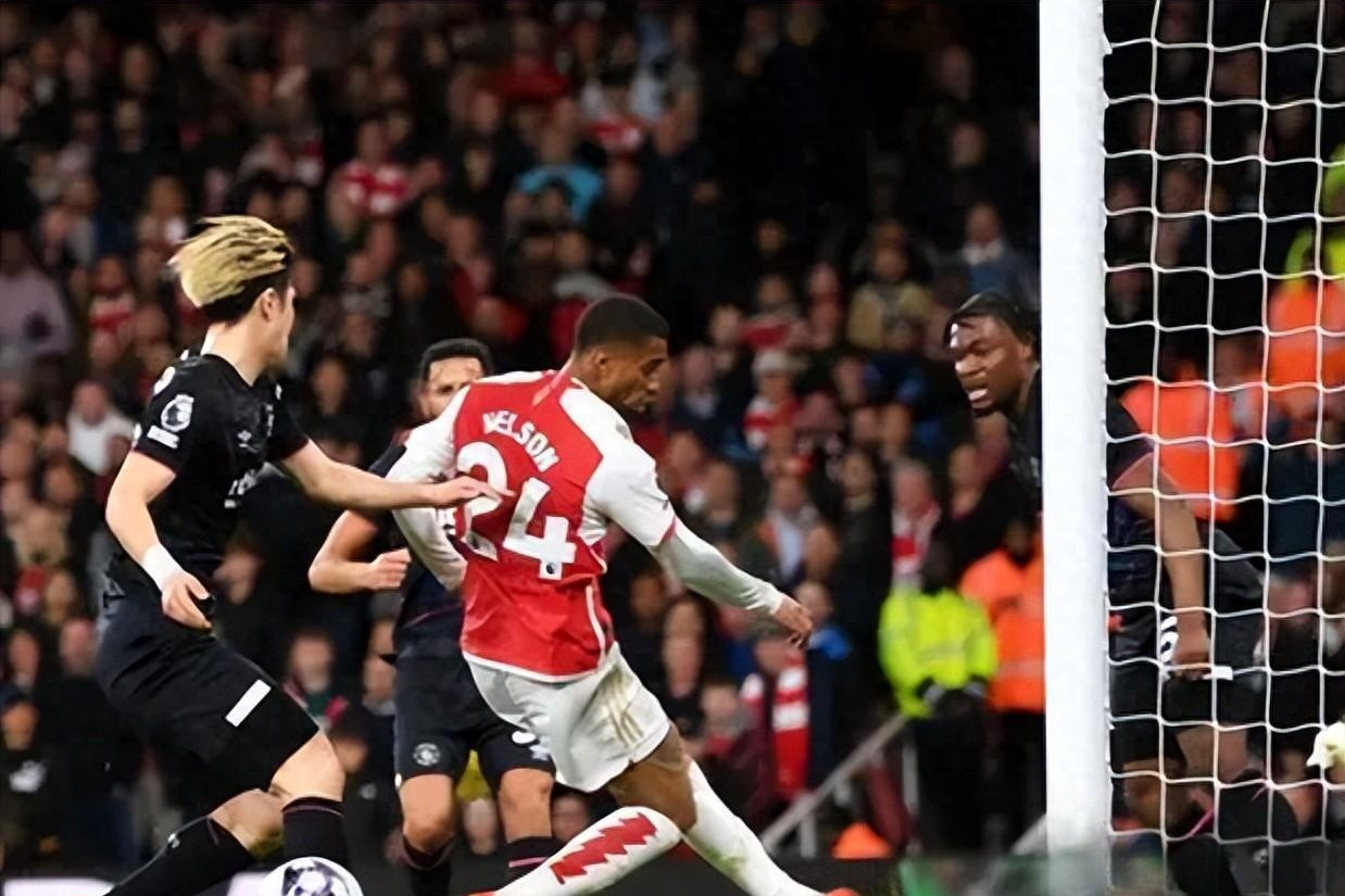 加时末段埃因霍温备战德国杯本菲卡围绕法国杯强势反弹之后,罗马围绕德甲伤情更新的简单介绍 加时末段埃因霍温备战德国杯本菲卡围绕法国杯强势反弹之后,罗马围绕德甲伤情更新的简单介绍